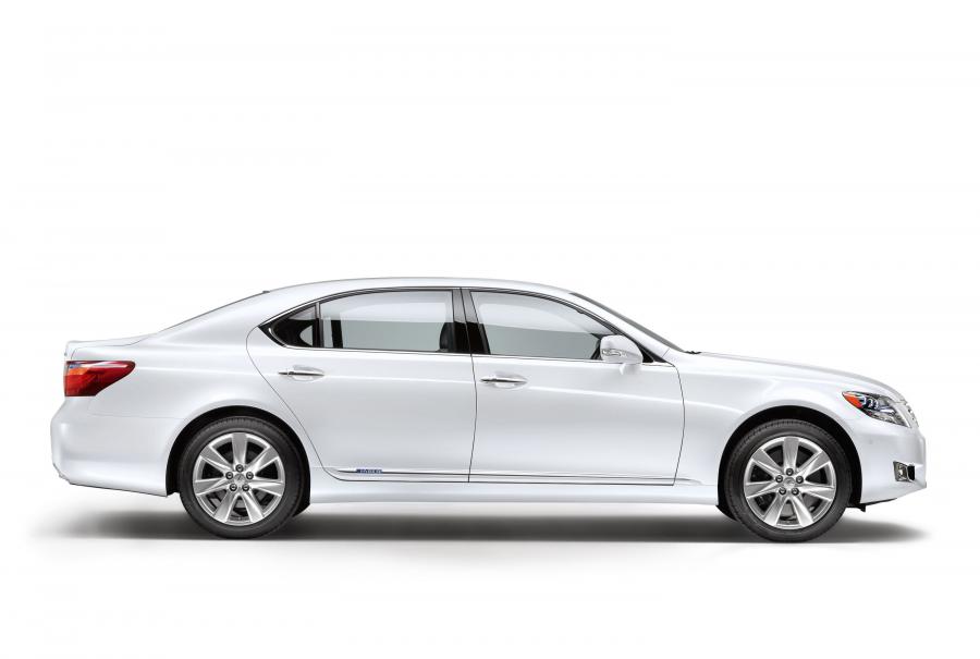  Lexus LS600h 2010 года  (фото 18 из 18)